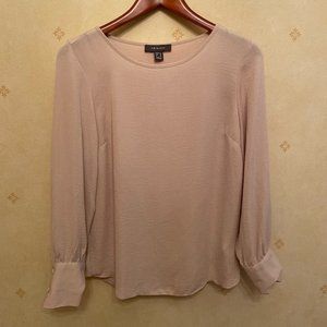 Beautiful silky cream top, size 4